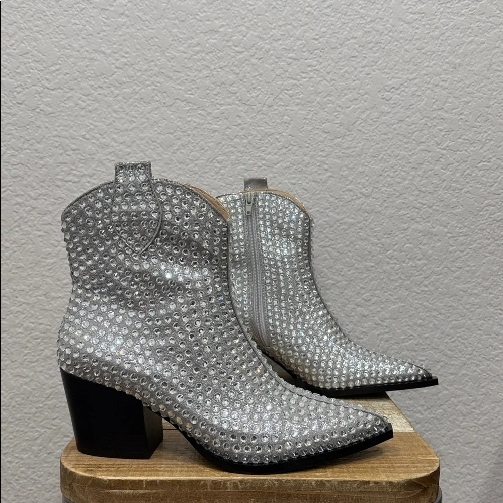 Betsey Johnson Neil Rhinestone Metallic Western Boots Size 8.5 - Picture 2 of 9